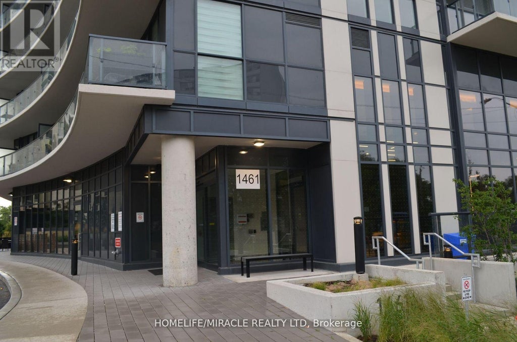 1305 - 1461 Lawrence Avenue W, Toronto (brookhaven-Amesbury)