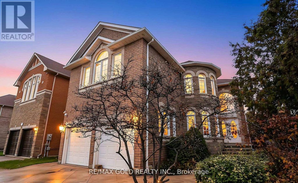 343 Bristol Road E, Mississauga (hurontario)