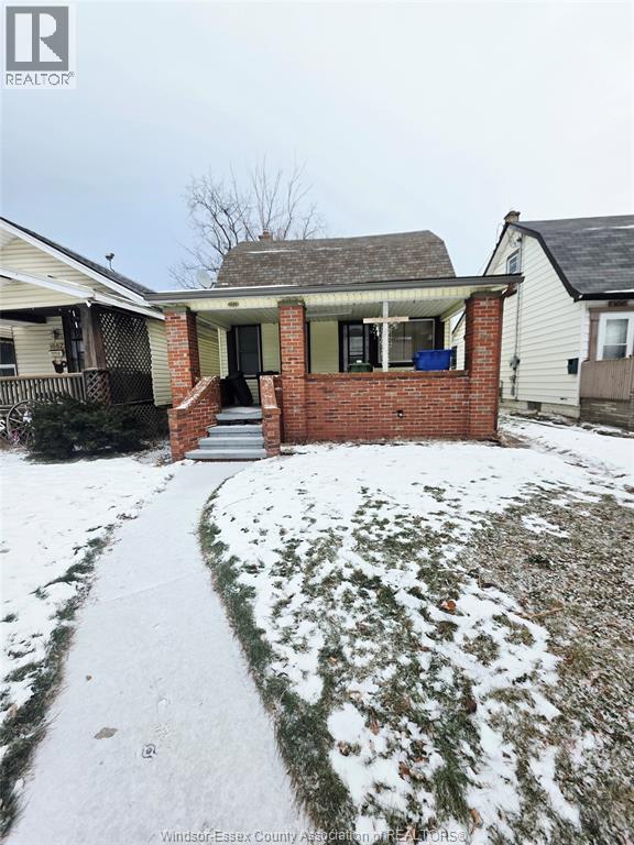 1686 Mercer Street, Windsor