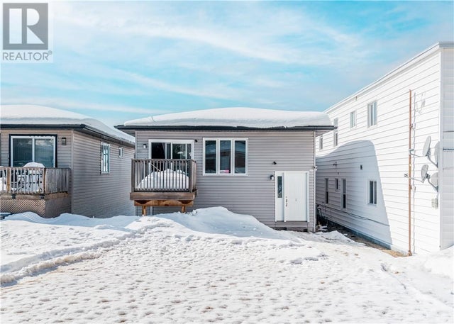 339 Bessie Avenue, Sudbury