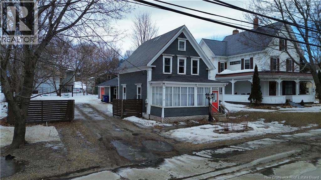 126 Broadway Street, Woodstock