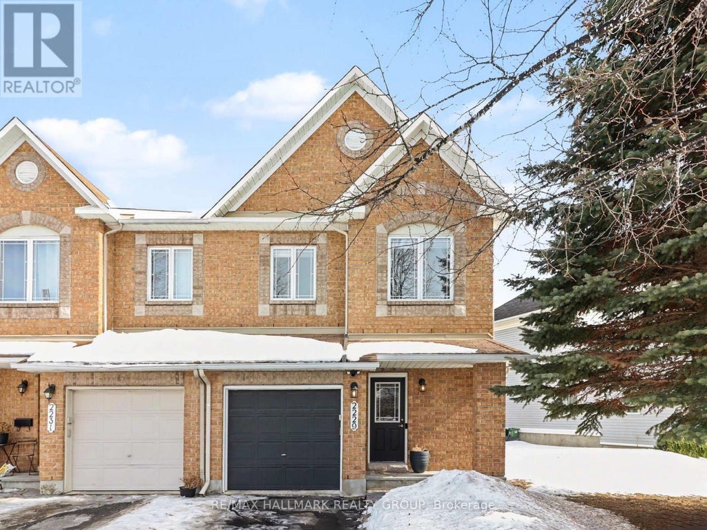 2229 Brockstone Crescent, Ottawa