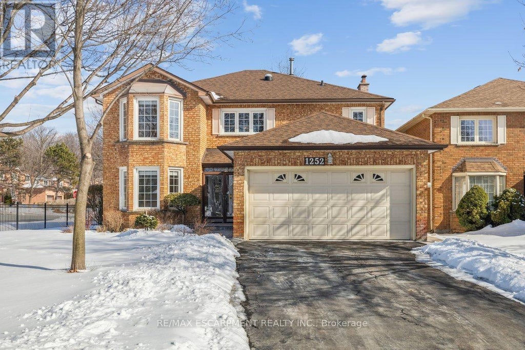 1252 Sweetbirch Court, Mississauga (creditview)