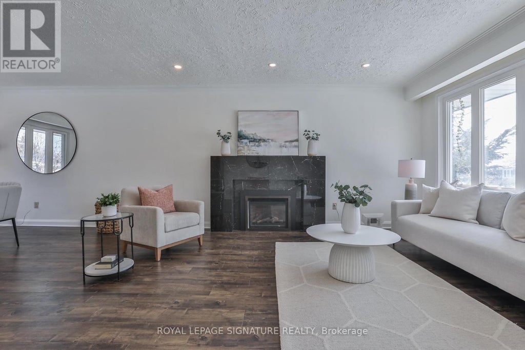 27 Lejune Road, Toronto (tam O'shanter-Sullivan)