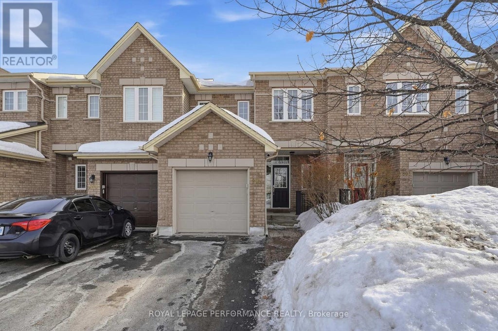 808 Scala Avenue, Ottawa