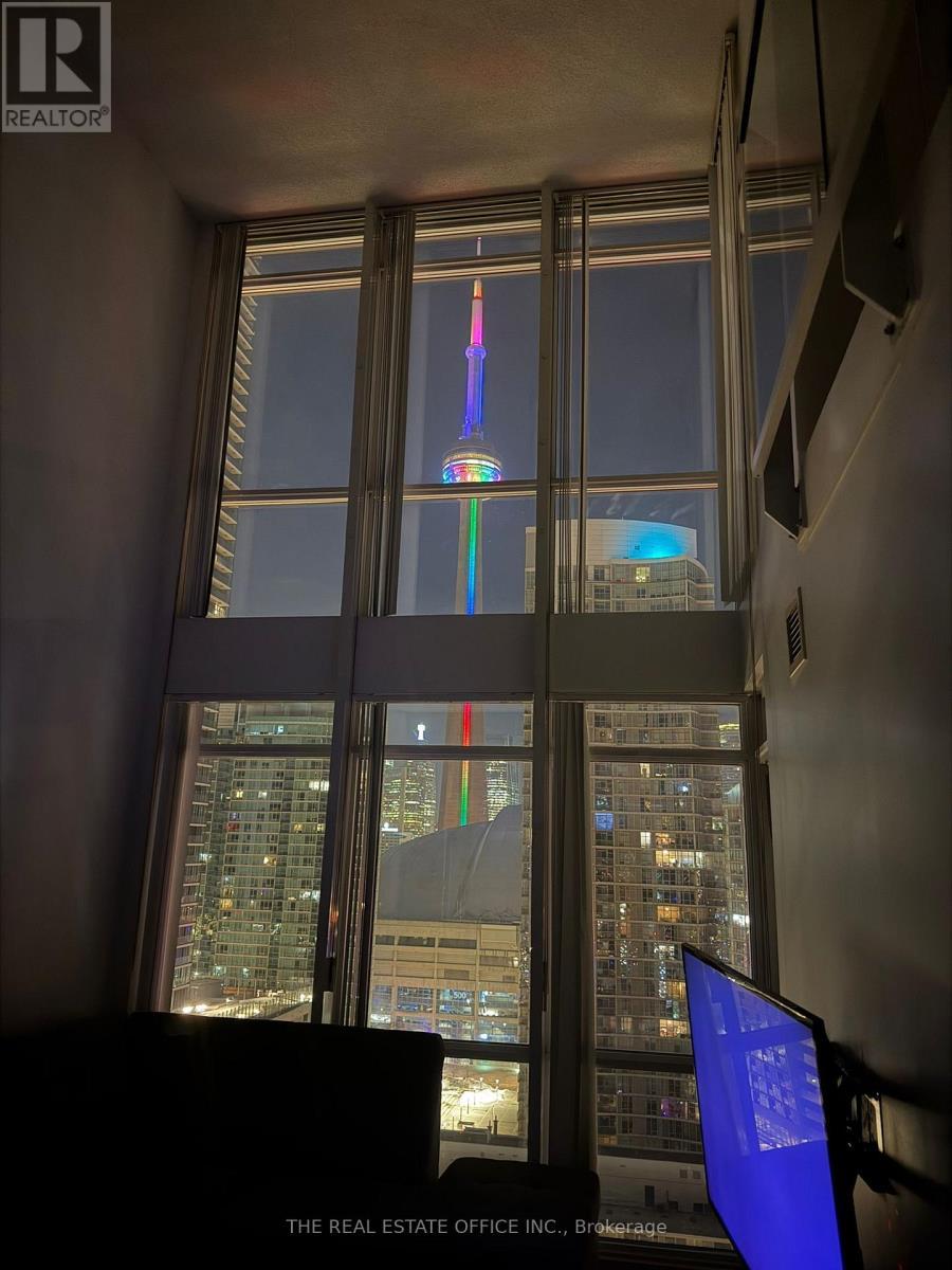 2808 - 15 Fort York Boulevard, Toronto (waterfront Communities)