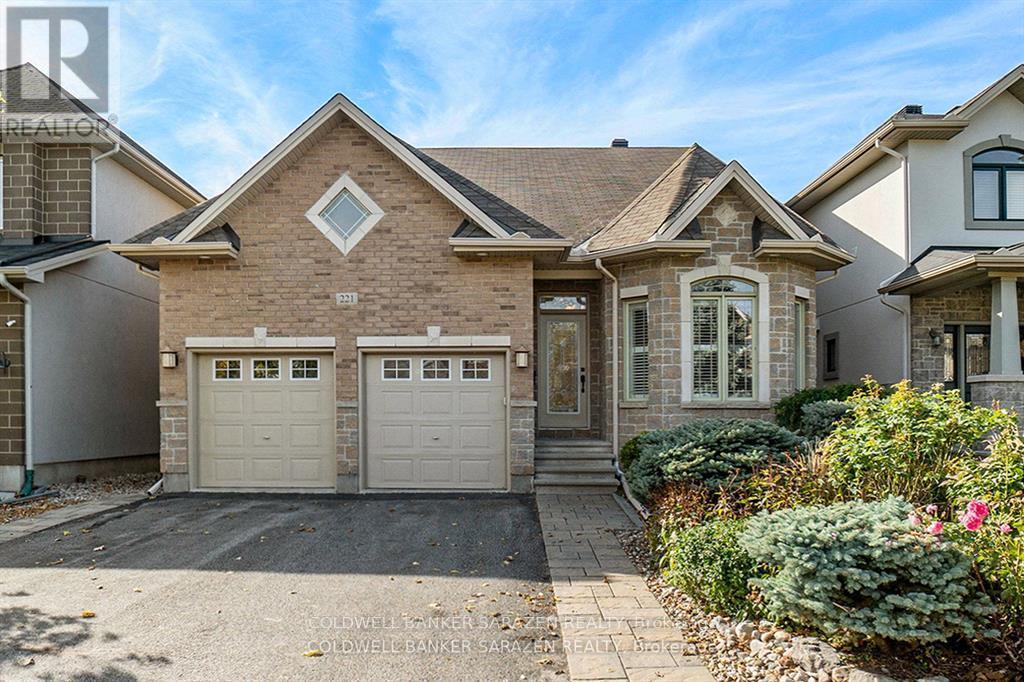 221 Madhu Crescent, Ottawa