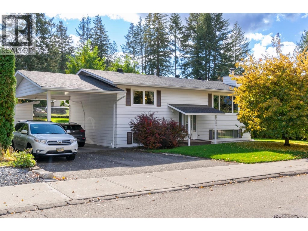 2380 8 Avenue Se, Salmon Arm