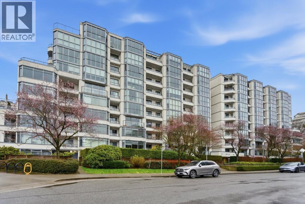 813 456 Moberly Road, Vancouver