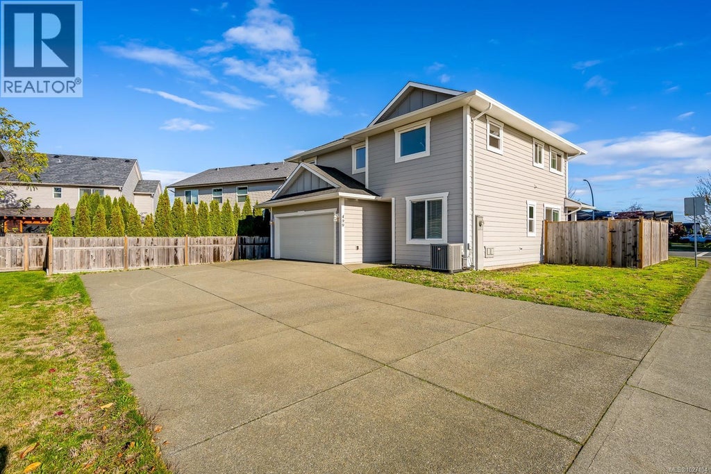 499 Torrence Road, Comox