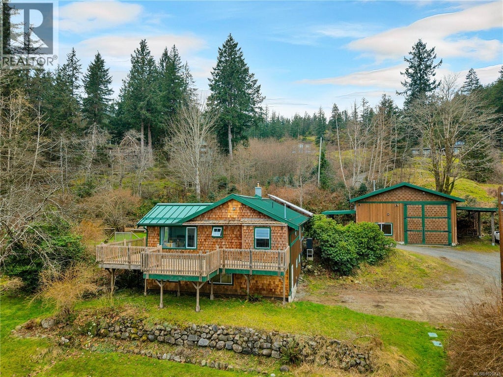 1527 Hyacinthe Bay Road, Quadra Island