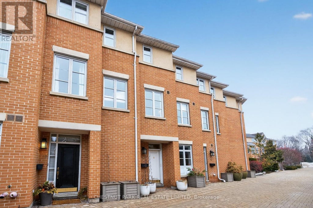 14 Charlesworth Lane, Toronto (rosedale-Moore Park)