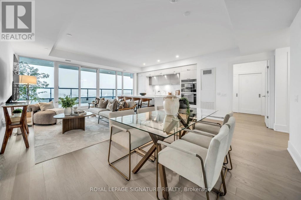 1201 - 10 Inn On The Park Drive, Toronto (banbury-Don Mills)