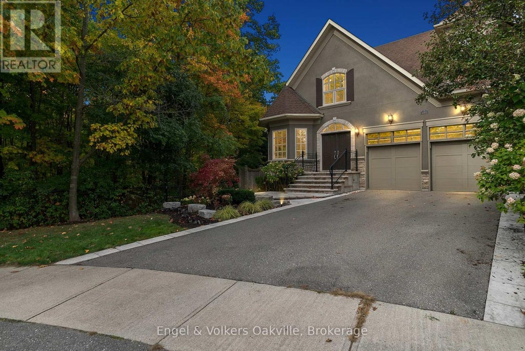 493 Berkley Court, Oakville (ro River Oaks)