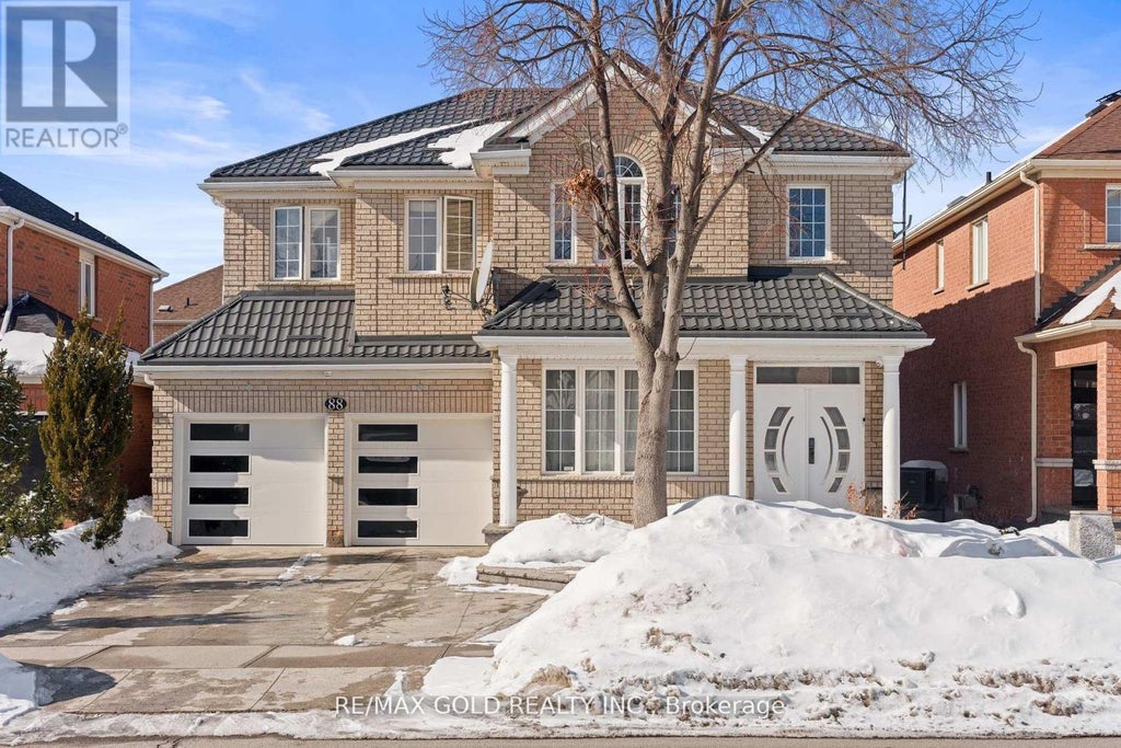 88 Octillo Boulevard, Brampton (sandringham-Wellington)