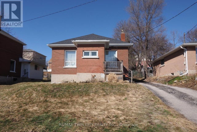 19 Paisley Heights, Cambridge