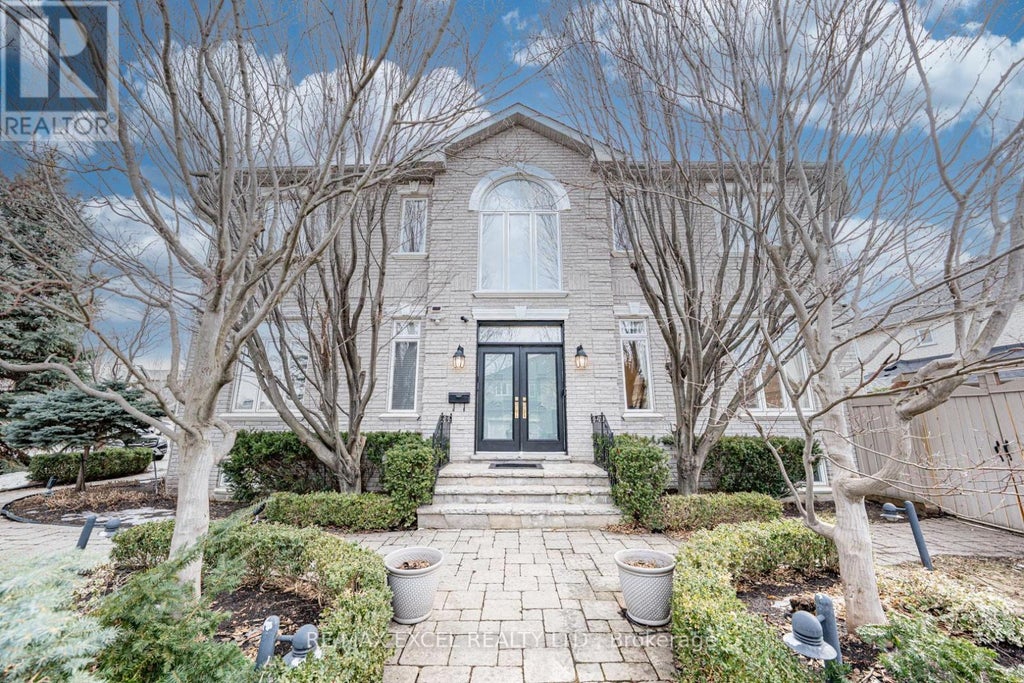 171 Lawrie Road, Vaughan (beverley Glen)