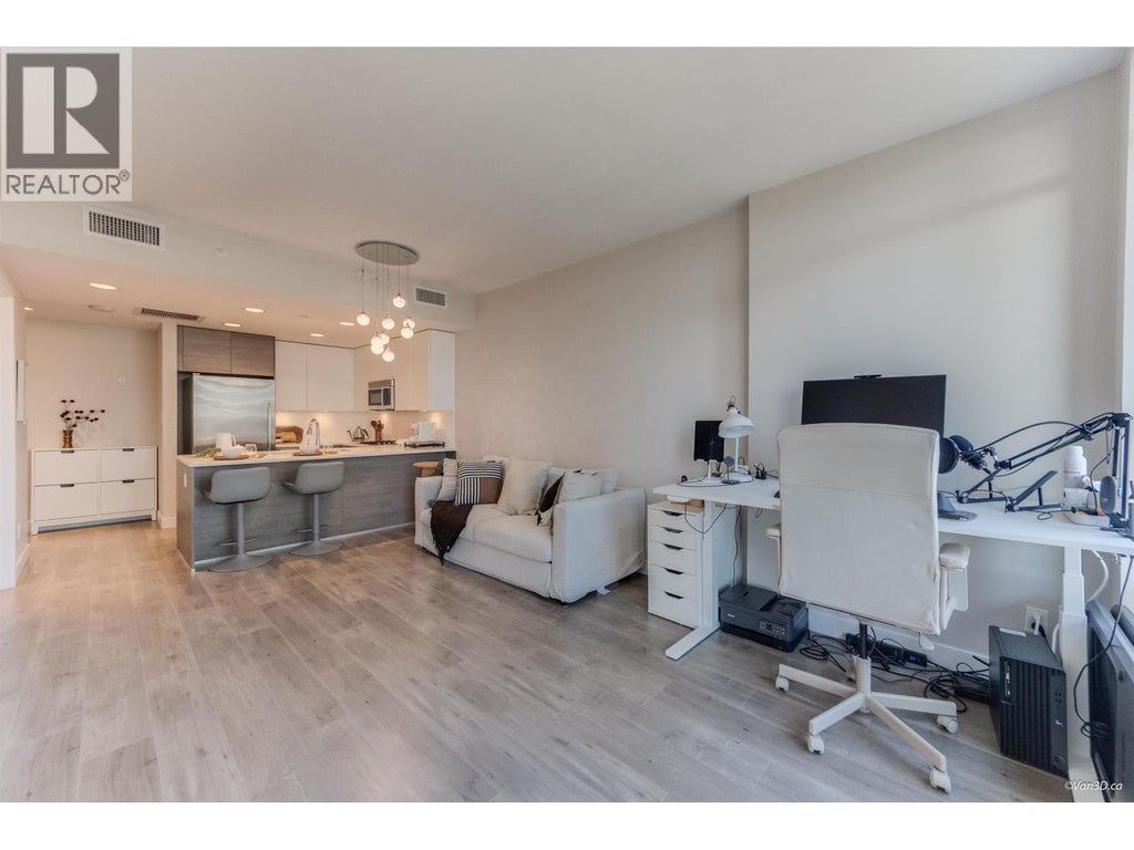 706 2008 Rosser Avenue, Burnaby