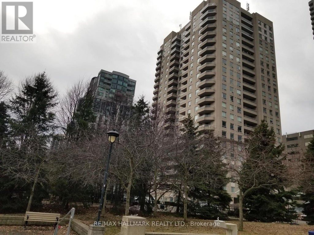 402 - 18 Hillcrest Avenue, Toronto (willowdale East)