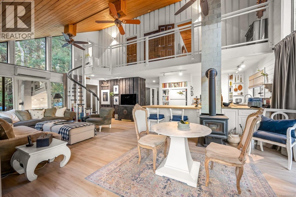 3480 Brigantine Crecent, Hornby Island