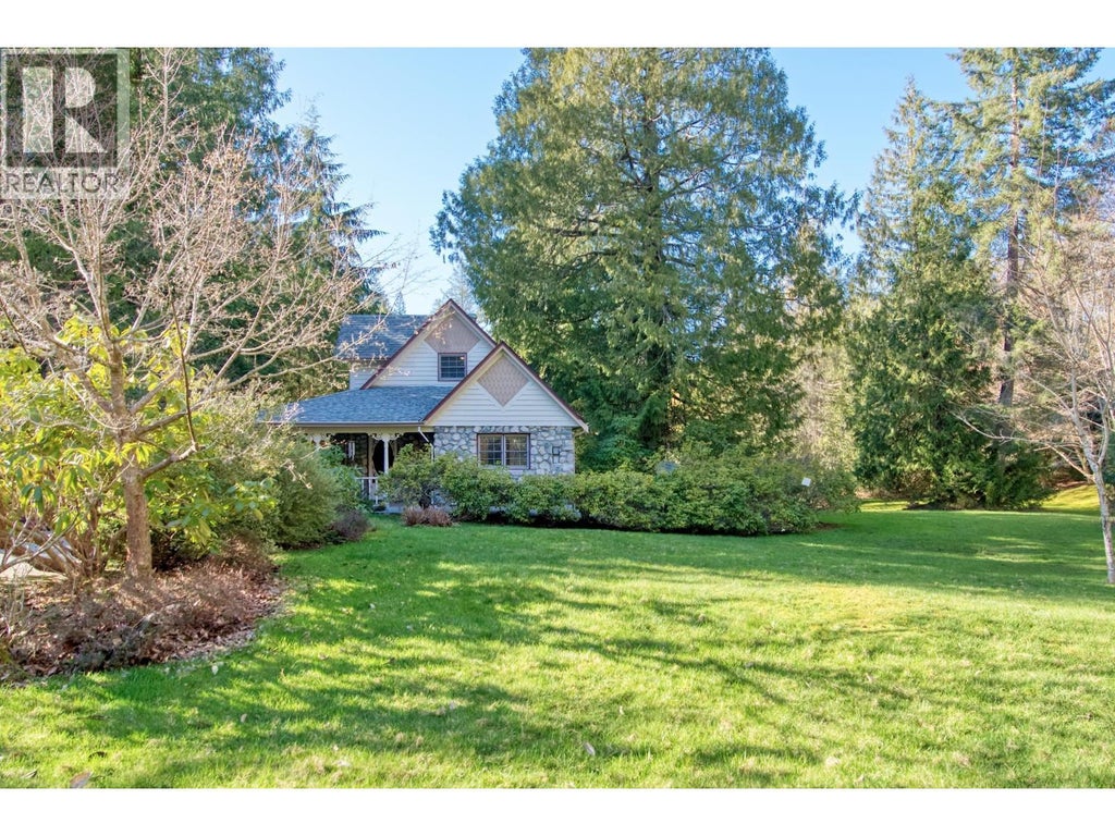 5479-5487 Brooks Road, Halfmoon Bay