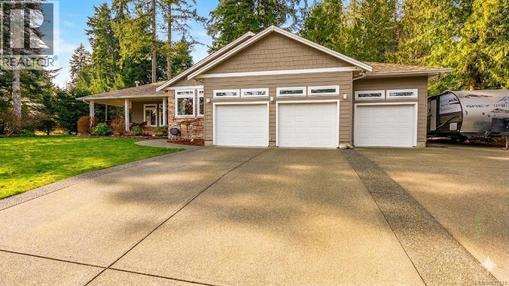 6503 Walker Frontage Road, Fanny Bay