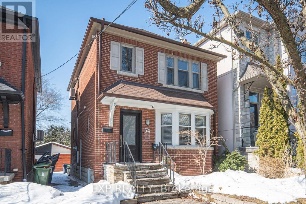 54 Latimer Avenue, Toronto (forest Hill North)