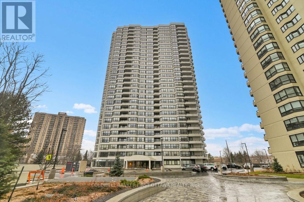 2303 - 1510 Riverside Drive, Ottawa