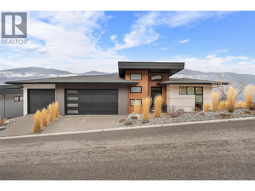 3596 Arrowroot Drive, Kelowna