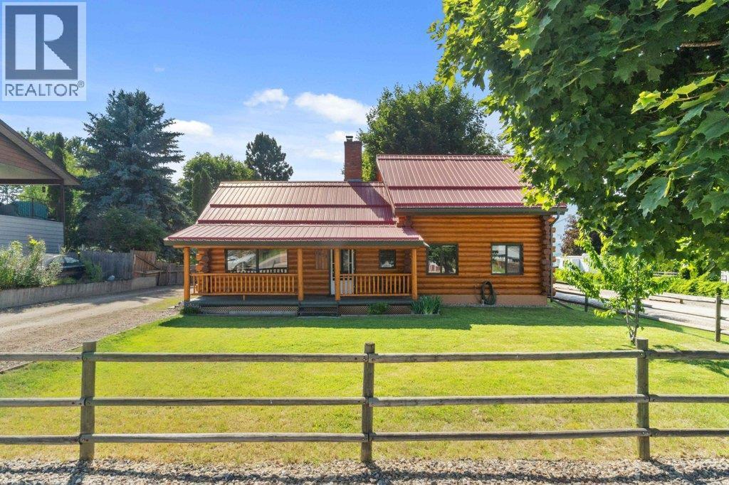 1421 10 Street Sw, Salmon Arm