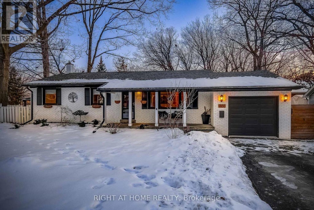 1300 Princeton Crescent, Burlington (mountainside)