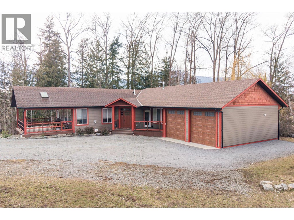 6440 Okanagan Avenue Se, Salmon Arm