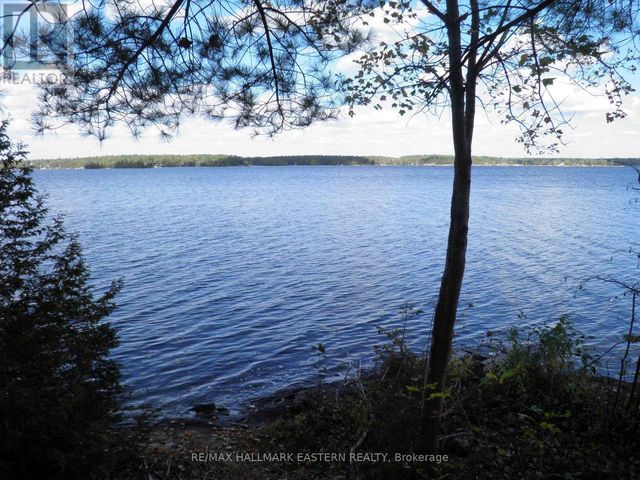 1420 Island 76 Stoney Lake, North Kawartha