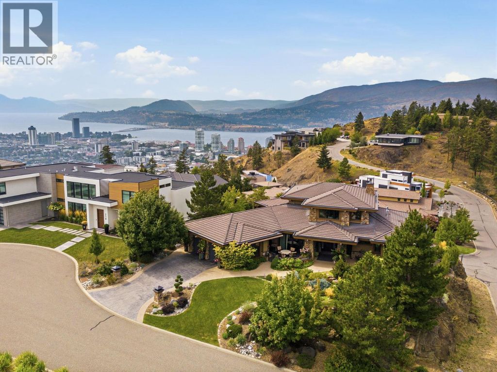 706 Highpointe Court, Kelowna