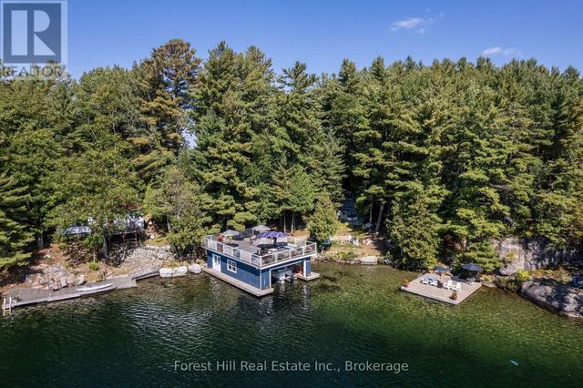 29sl4 Clifton Island, Muskoka Lakes (watt)