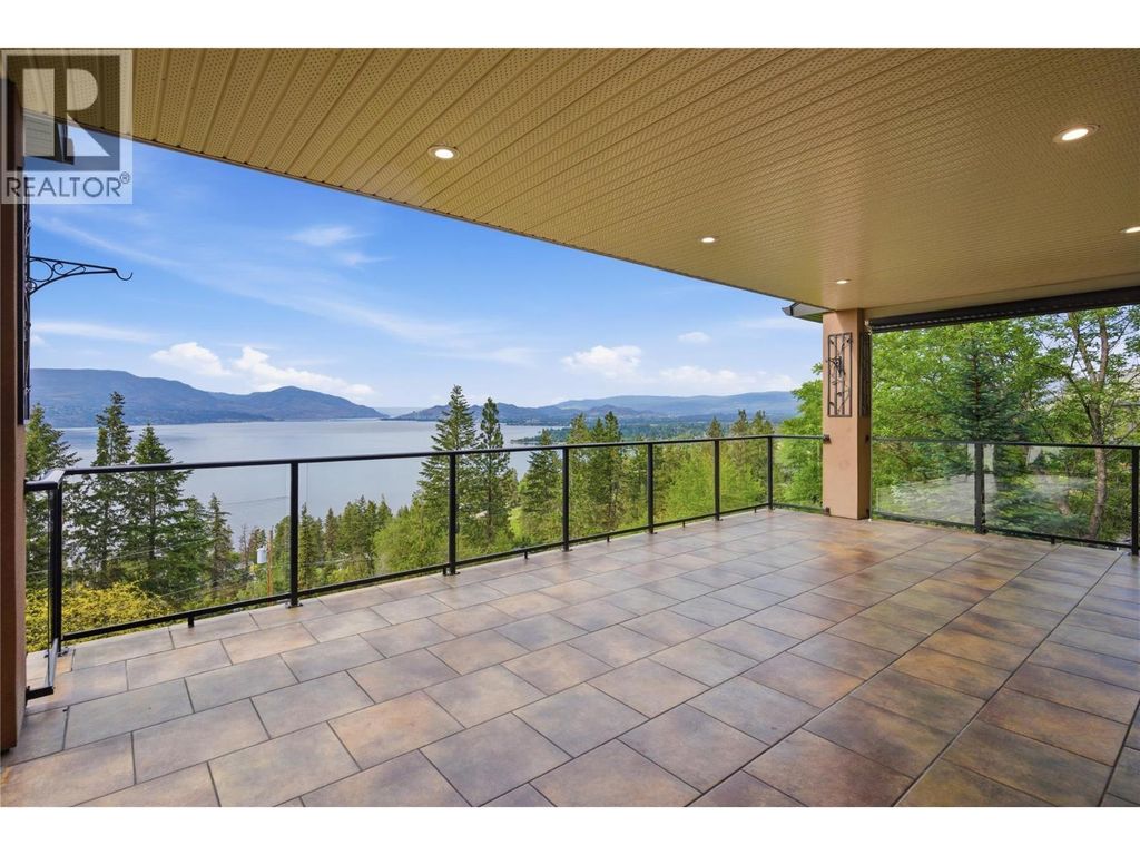448 Viewcrest Road, Kelowna