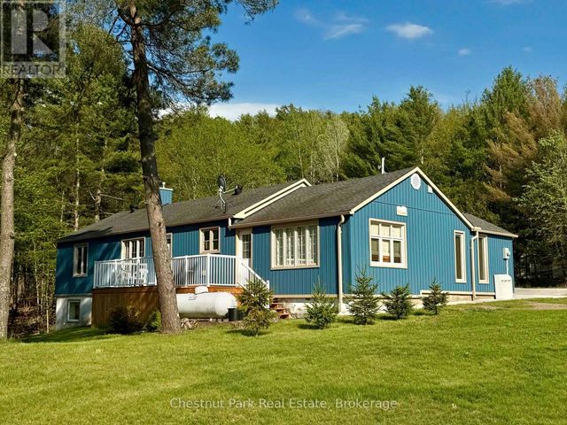 9211 118 Highway, Minden Hills (minden)