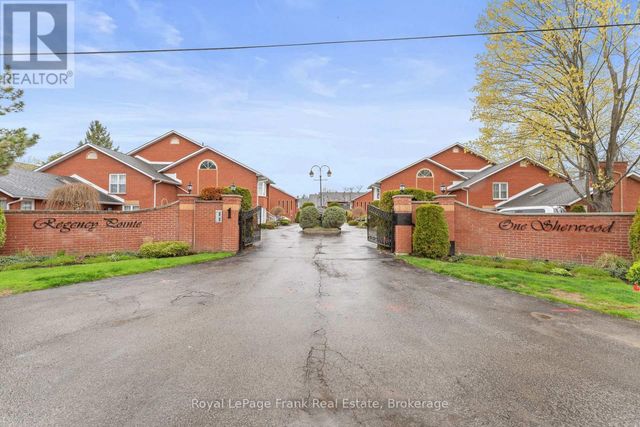 403 - 1 Sherwood Street, Kawartha Lakes (bobcaygeon)