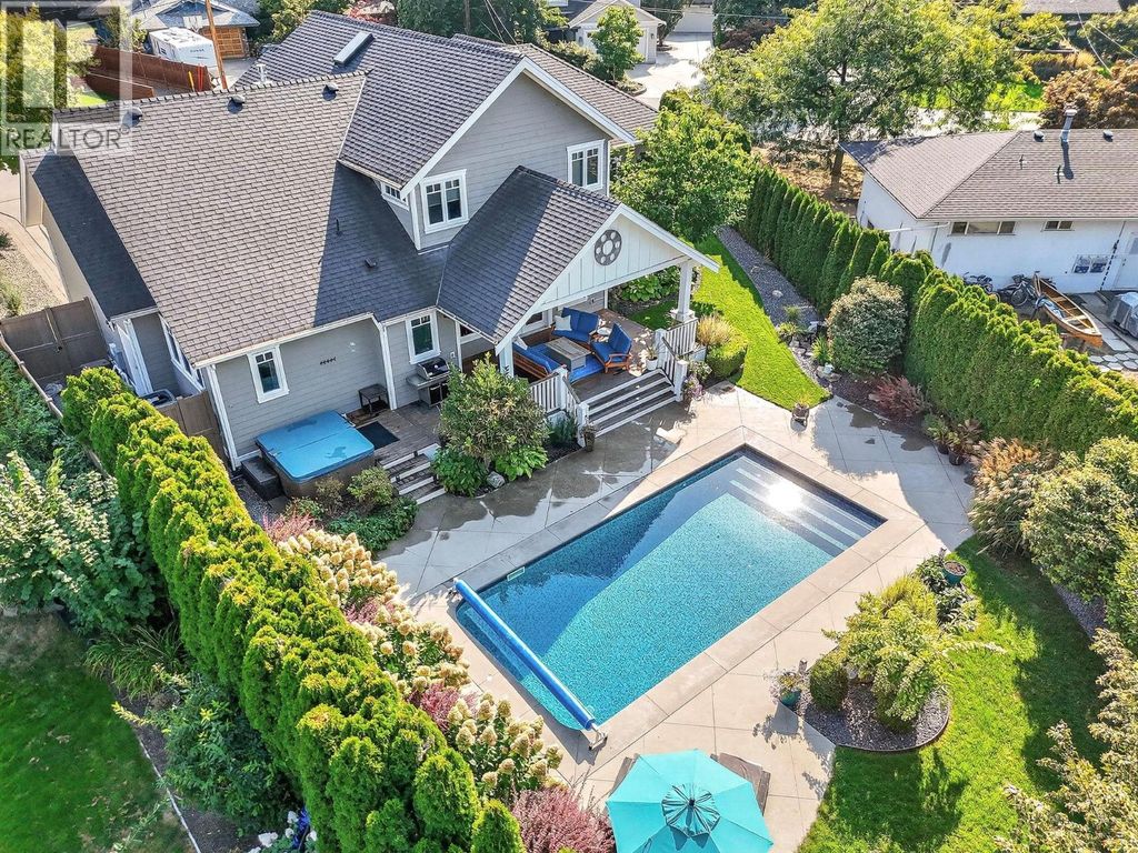 440 Hobson Crescent, Kelowna