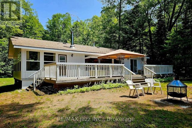 2006 South Beaver Lake Lane, Minden Hills (lutterworth)