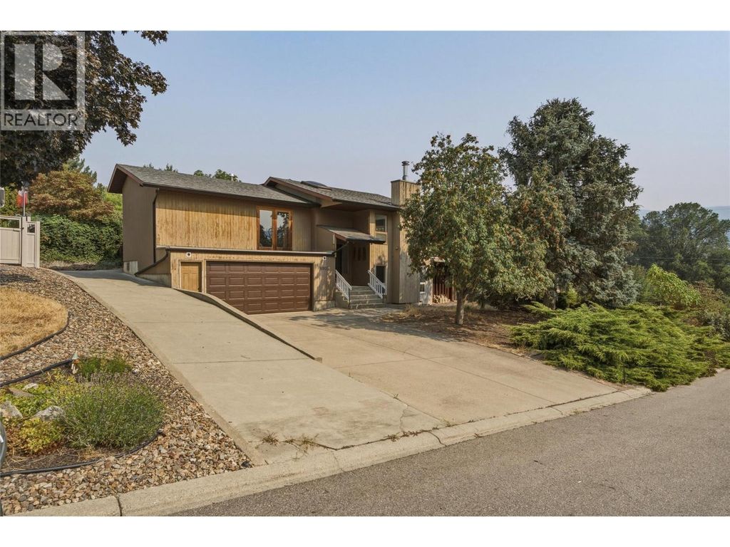8905 Russet Drive, Vernon