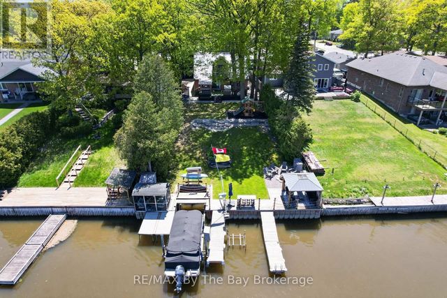 1416 River Road W, Wasaga Beach