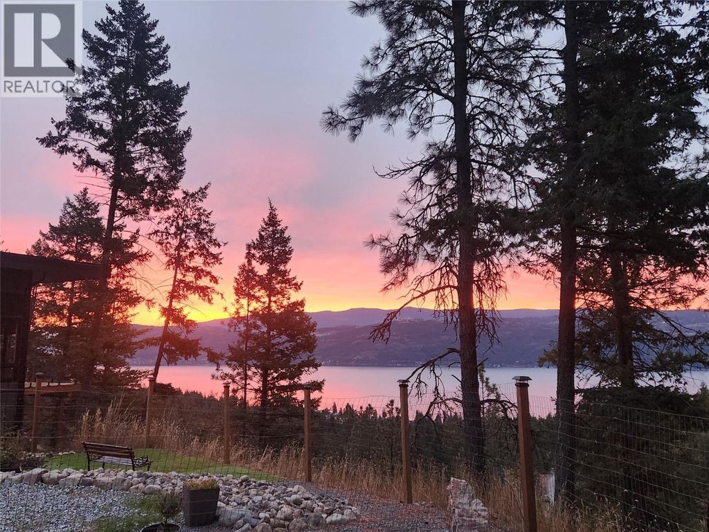 10795 Westshore Road, Vernon
