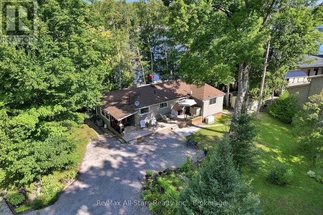 1561 Crystal Lake, Trent Lakes