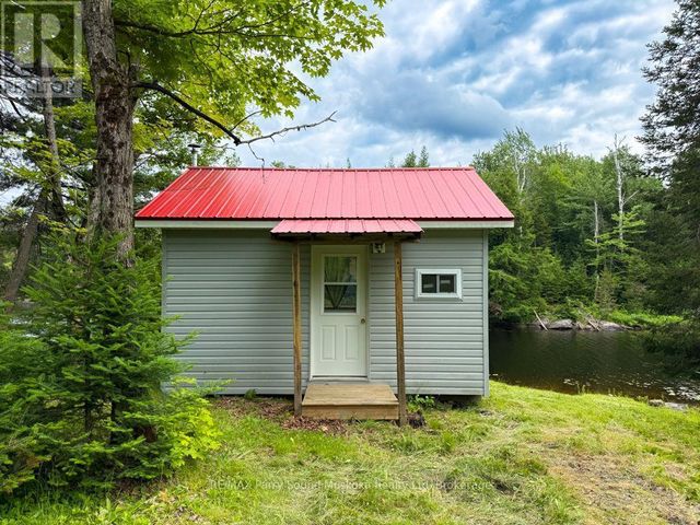 14 Moose Lane, Whitestone (hagerman)