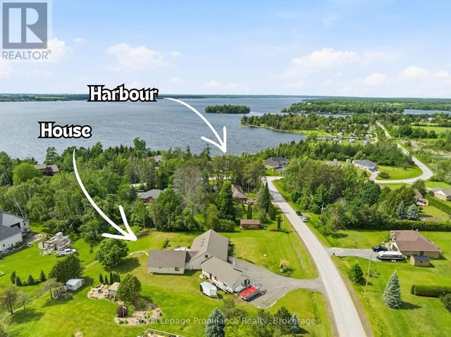 1646 Harriet Lane, Selwyn