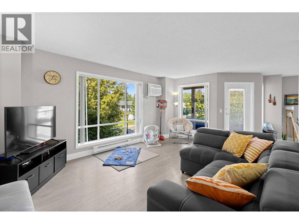 727 Houghton Road Unit# 212, Kelowna