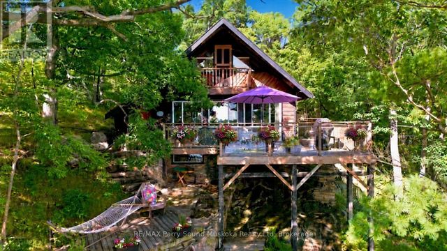 334 Healey Lake, The Archipelago (archipelago South)