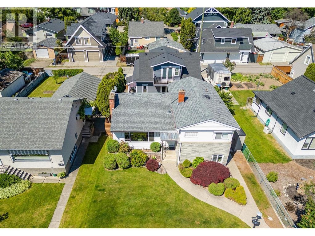 2202 Aberdeen Street, Kelowna