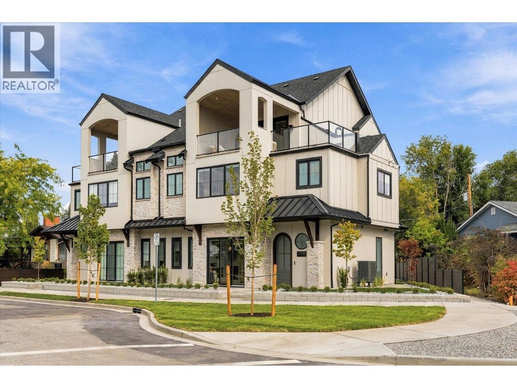 2435 Taylor Crescent Unit# 1, Kelowna